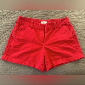 Vineyard Vines red chino style women’s shorts approximately size 4/6